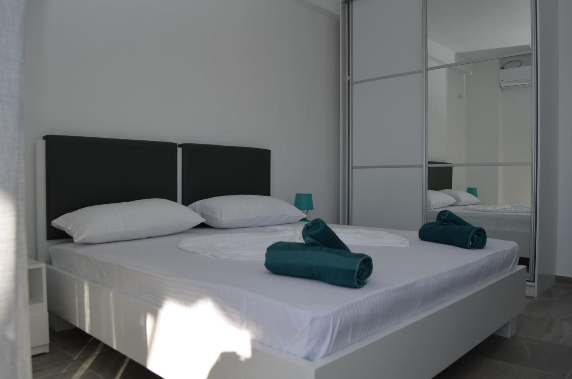 Wonderful View Apartments Sarandë Exterior foto